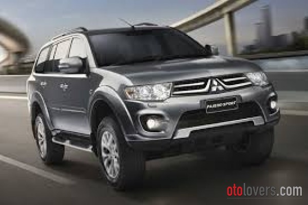 Mitsubishi Pajero Dakkar 4x2 A/t. Diesel Dp Dan Bunga Ringan Diskon Besar