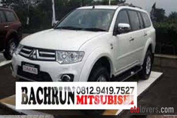 Promo Mitsubishi Pajero Dakkar At Hitam