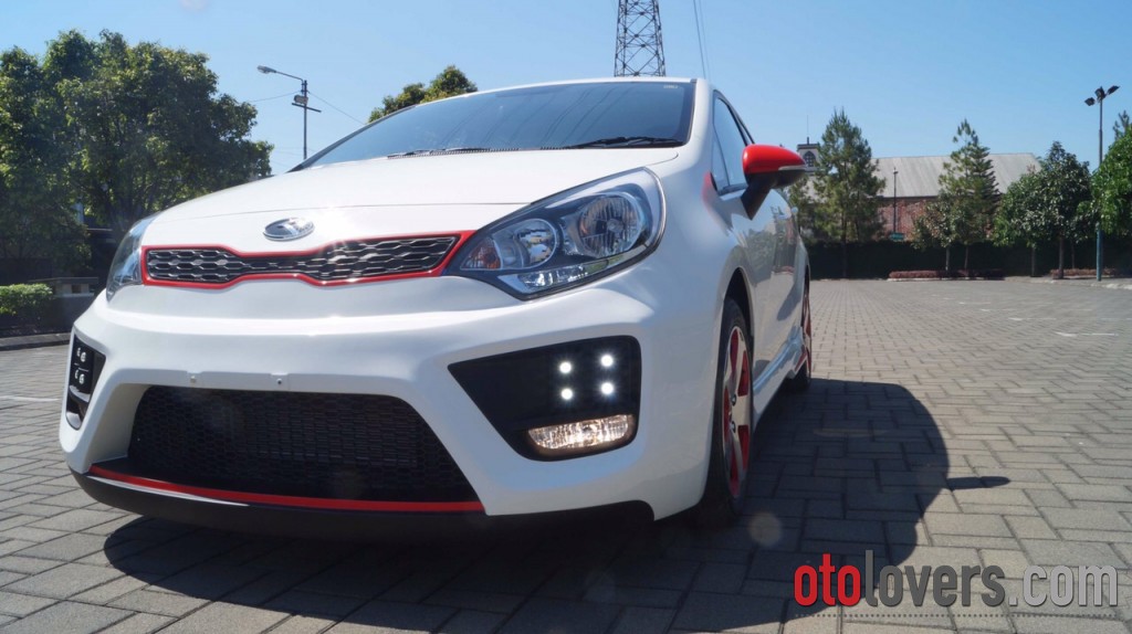 KIA All New Rio SR dan SSR Edisi Khusus dari Bandung