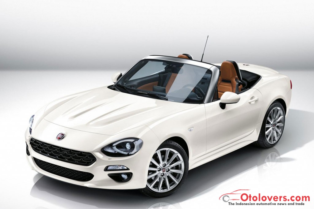 FIAT 124 Spider rasa Italia-Jepang