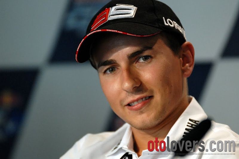 Jorge Lorenzo juara dunia MotoGP setelah menang di Valencia