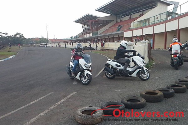 Jakarta Max Owners “Safety Riding Course”