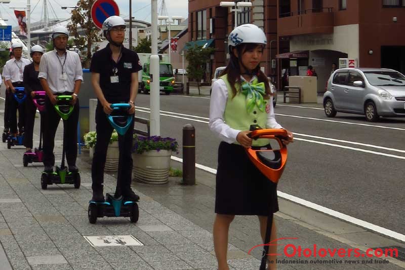 Toyota diizinkan uji Winglet di trotoar jalan Tokyo